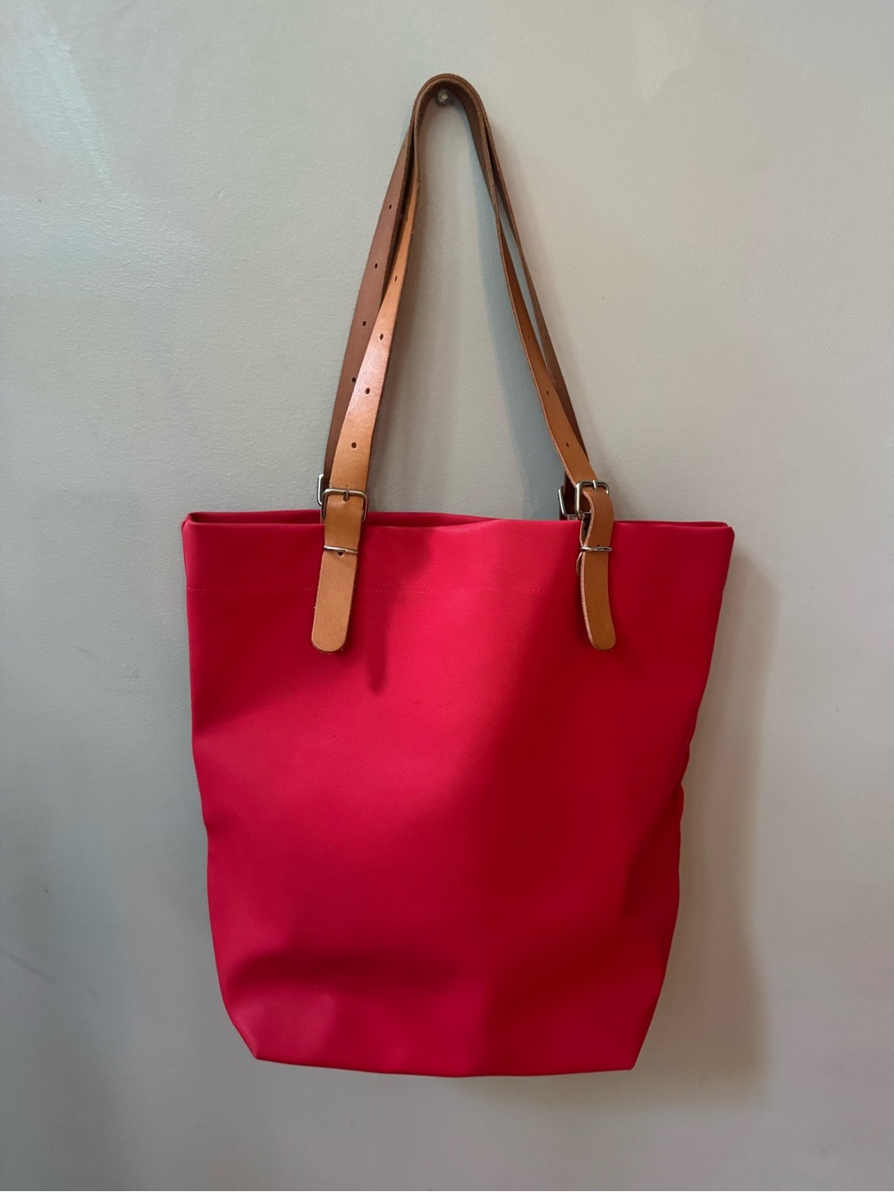 Lands’ End Classic Women's Tote Bag in Red with Tan Straps